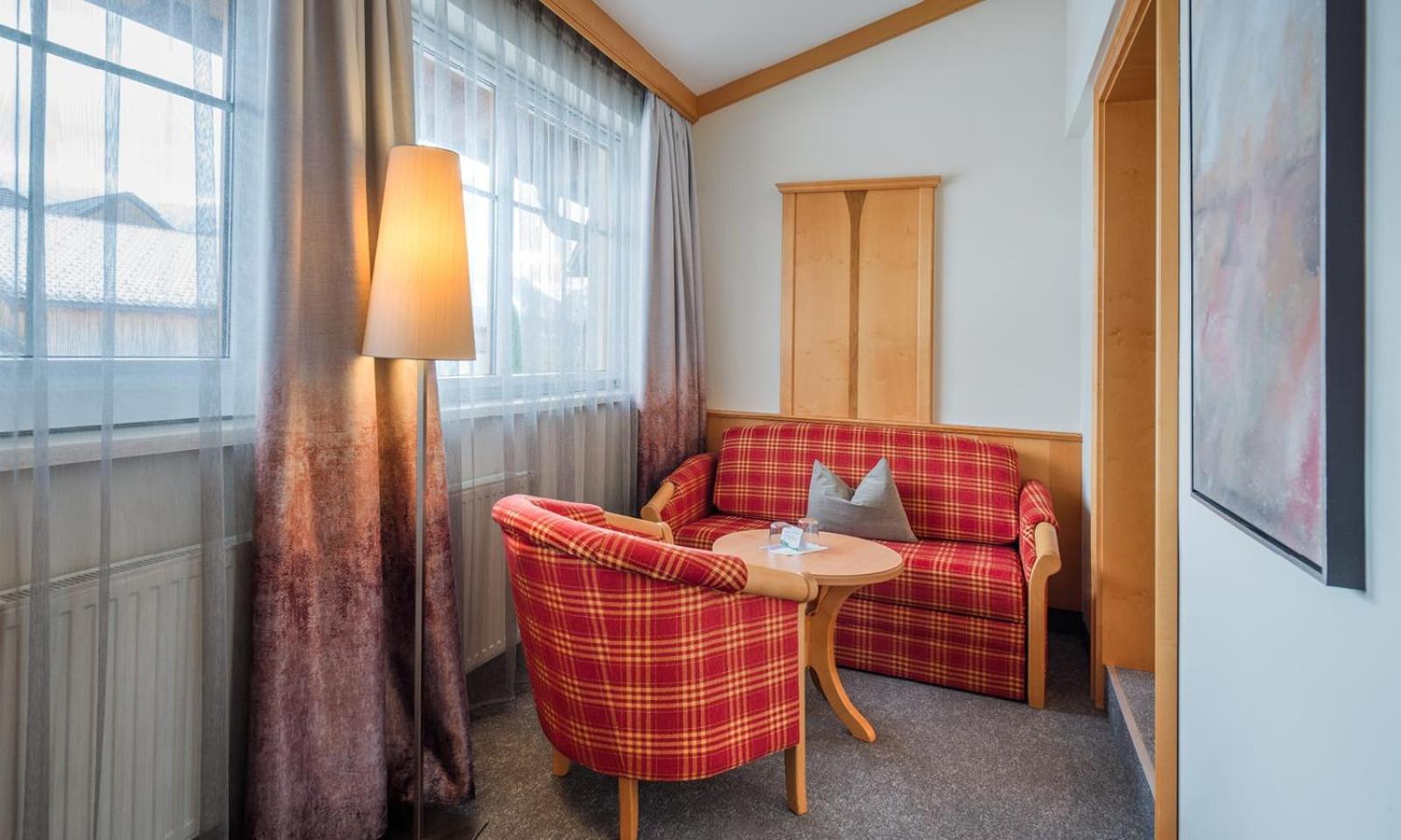 Hotel Koeniggut Wals-Siezenheim ภายนอก รูปภาพ