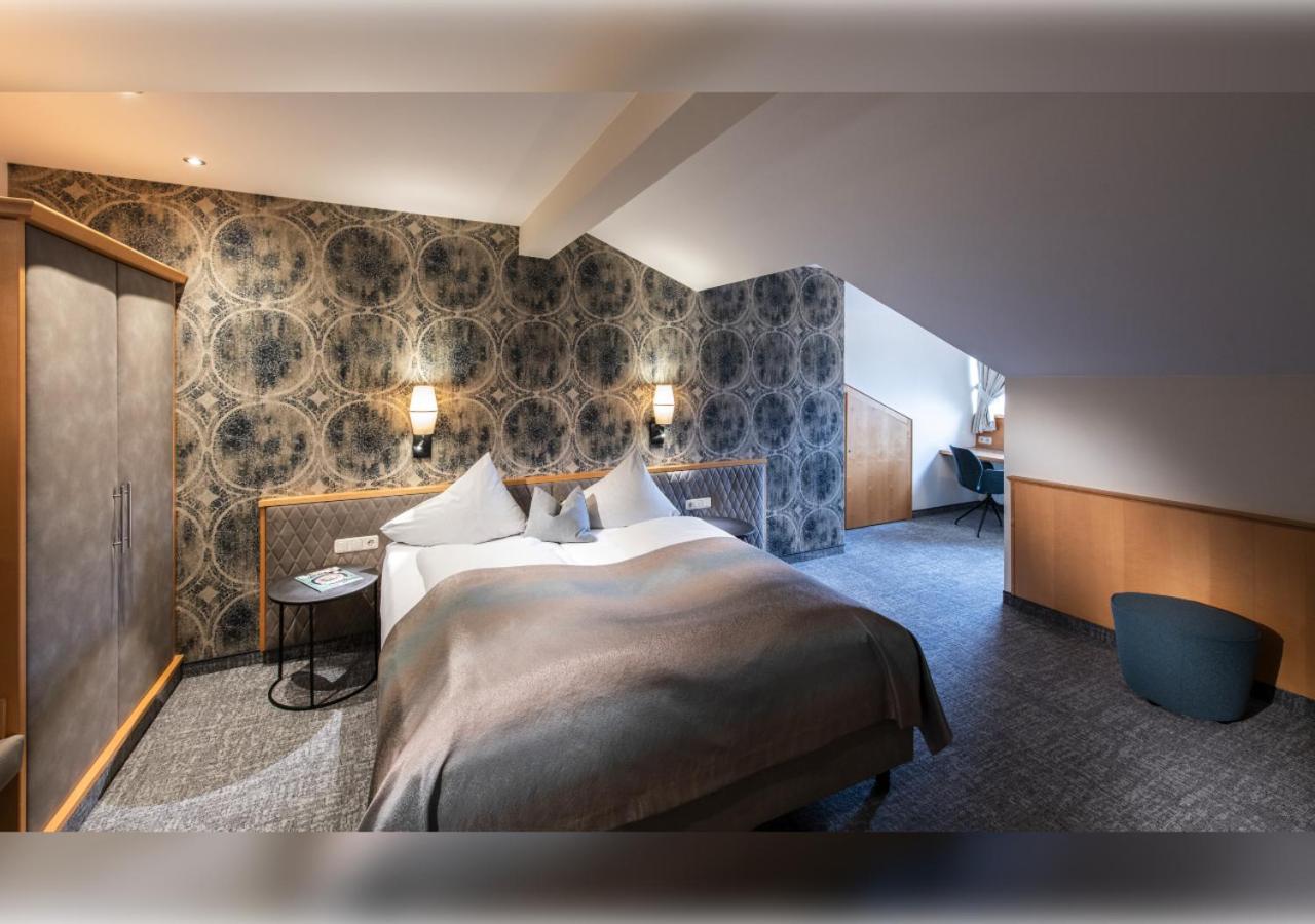 Hotel Koeniggut Wals-Siezenheim ภายนอก รูปภาพ
