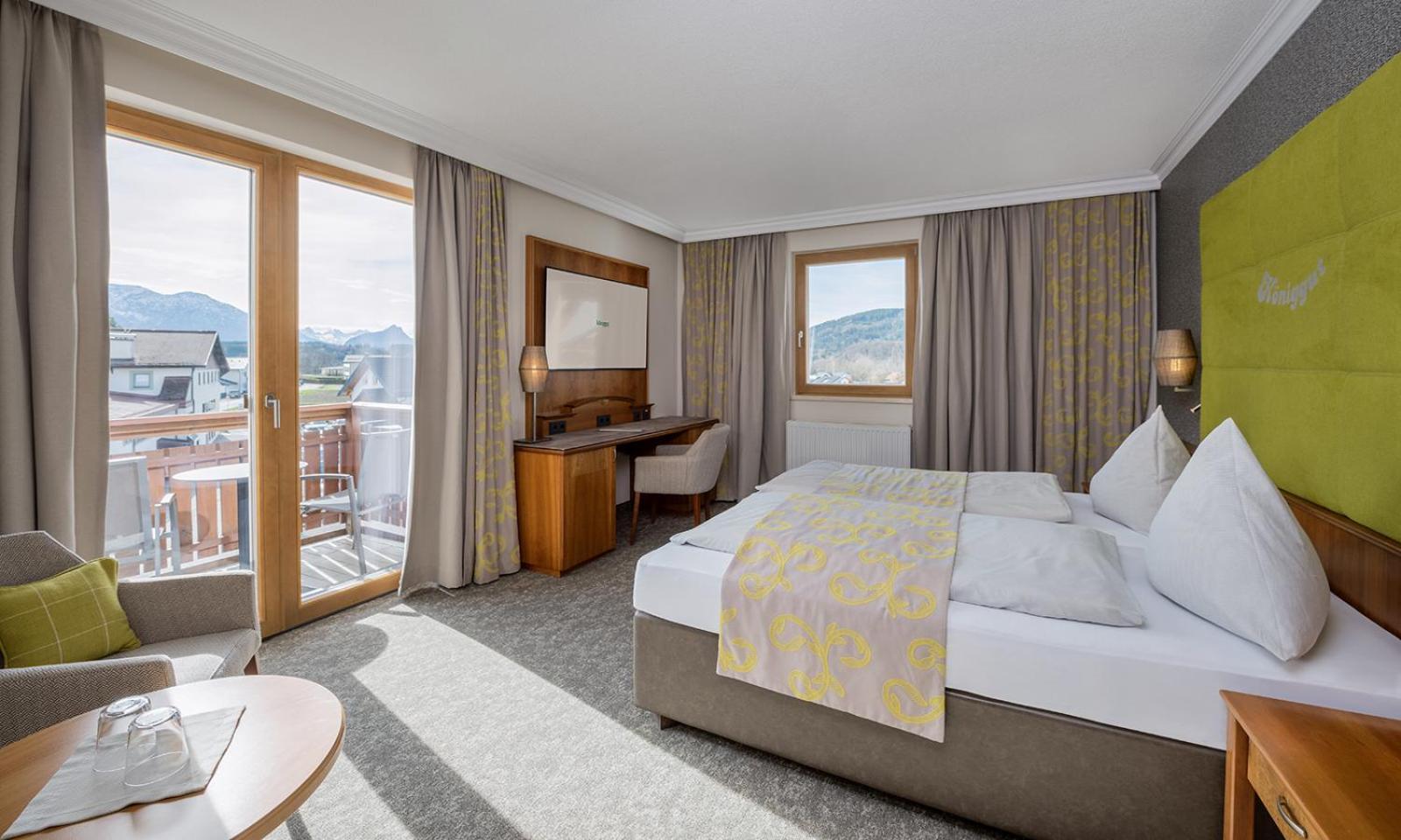 Hotel Koeniggut Wals-Siezenheim ภายนอก รูปภาพ
