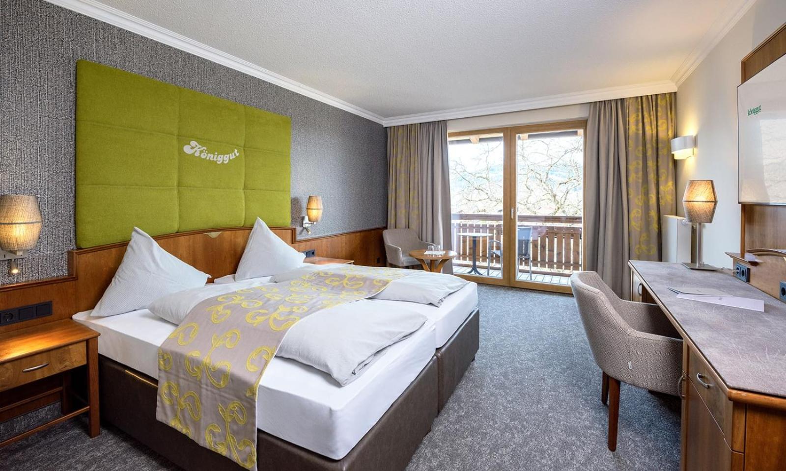 Hotel Koeniggut Wals-Siezenheim ภายนอก รูปภาพ