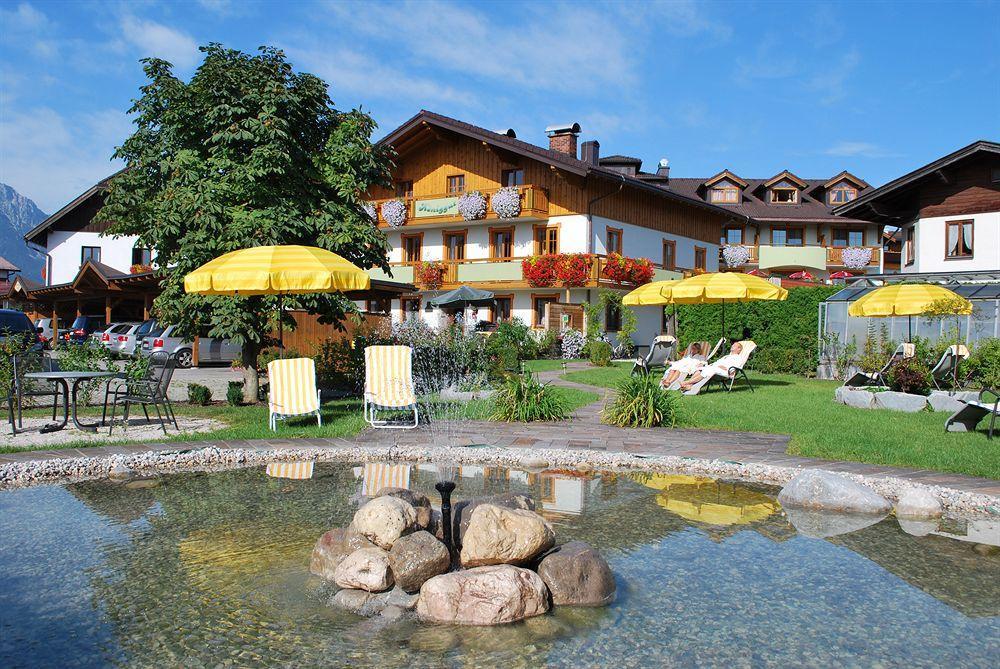 Hotel Koeniggut Wals-Siezenheim ภายนอก รูปภาพ